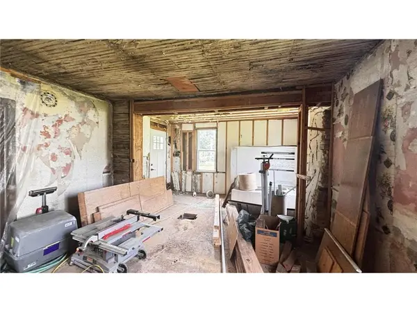 101 N Cedar ST, Chaska, MN 55318