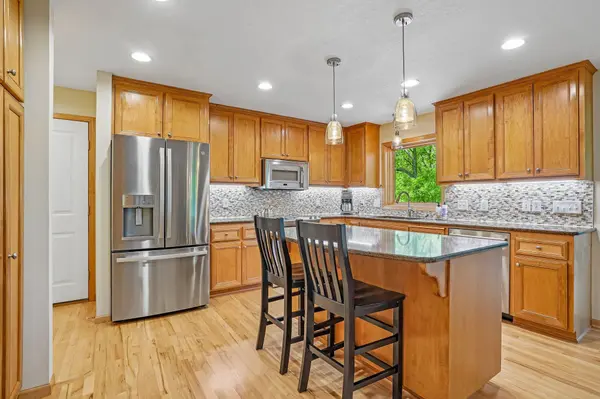 15631 Skyline AVE NW, Prior Lake, MN 55372