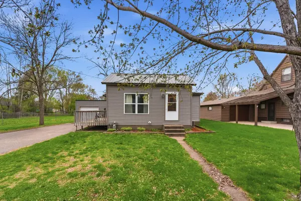 516 Hudson ST, Paynesville, MN 56362