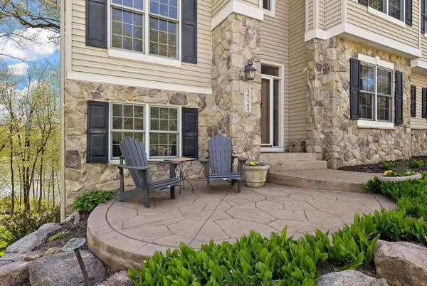 13724 Nevada CIR, Savage, MN 55378