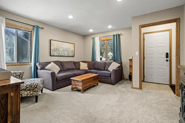 620 12th ST N, Moorhead, MN 56560