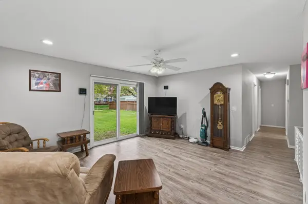 6407 Major AVE N, Brooklyn Center, MN 55429