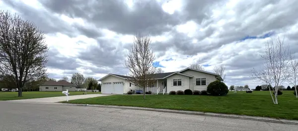 246 E Skyline DR, Granite Falls, MN 56241
