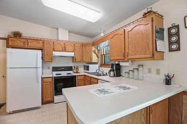 22818 Stavenau LN, Elysian, MN 56028