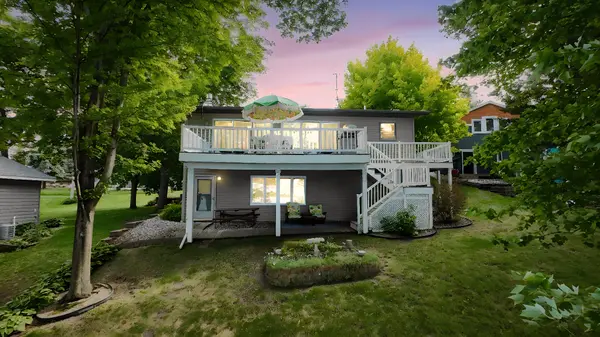 22818 Stavenau LN, Elysian, MN 56028