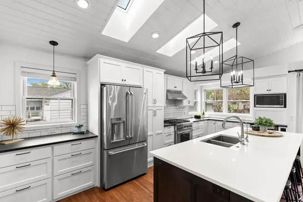 1633 Maryland AVE S, Saint Louis Park, MN 55426