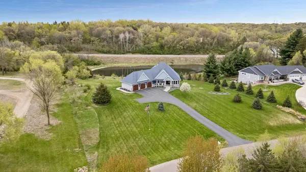 9408 Aladin TRL, Inver Grove Heights, MN 55077