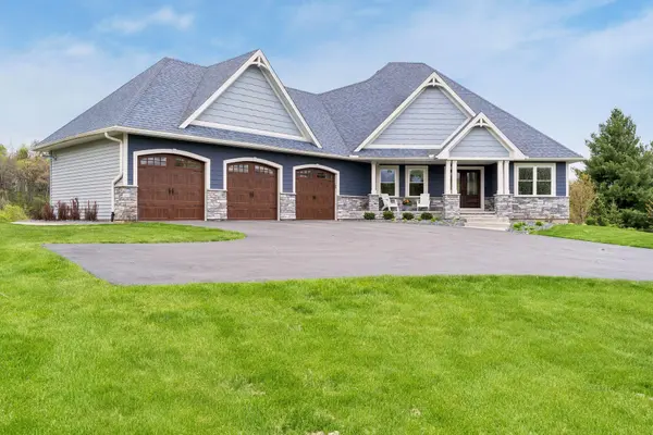 9408 Aladin TRL, Inver Grove Heights, MN 55077