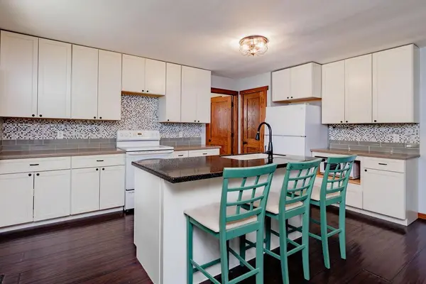 110 4th ST SE, Barnesville, MN 56514