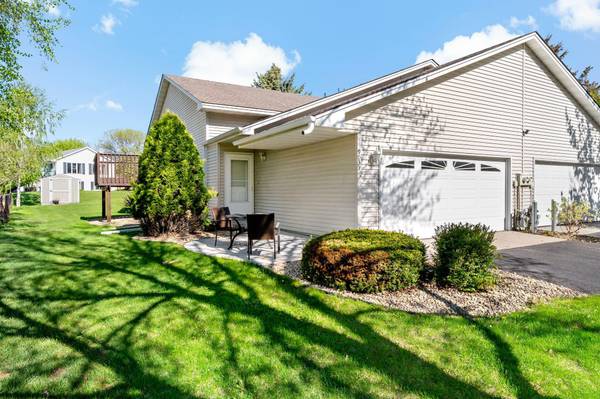 9031 Magnolia LN N, Maple Grove, MN 55369