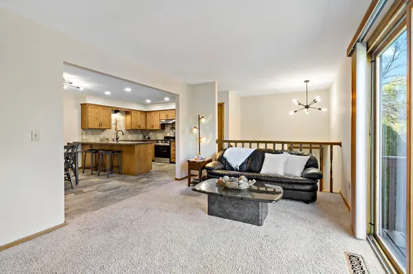 9031 Magnolia LN N, Maple Grove, MN 55369