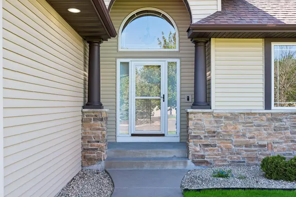10627 Colorado AVE N, Brooklyn Park, MN 55443