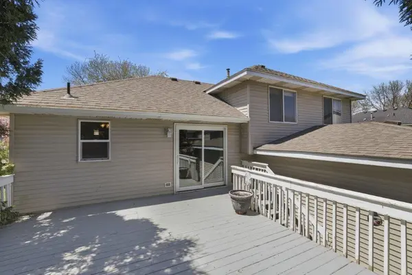 9480 71st Bay S, Cottage Grove, MN 55016
