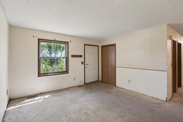 15105 Dunbar CT, Apple Valley, MN 55124