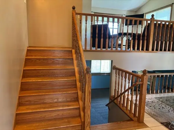 7130 Jocelyn Bay S, Cottage Grove, MN 55016