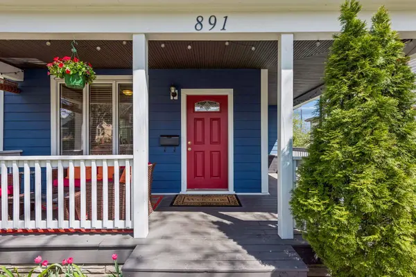 891 Carroll AVE, Saint Paul, MN 55104