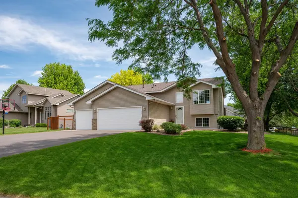 4458 Mayelin AVE NE, Saint Michael, MN 55376