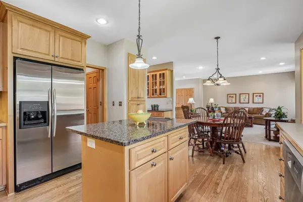 1325 Alton LN, Hammond, WI 54015