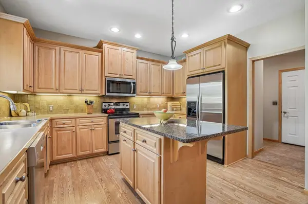 1325 Alton LN, Hammond, WI 54015