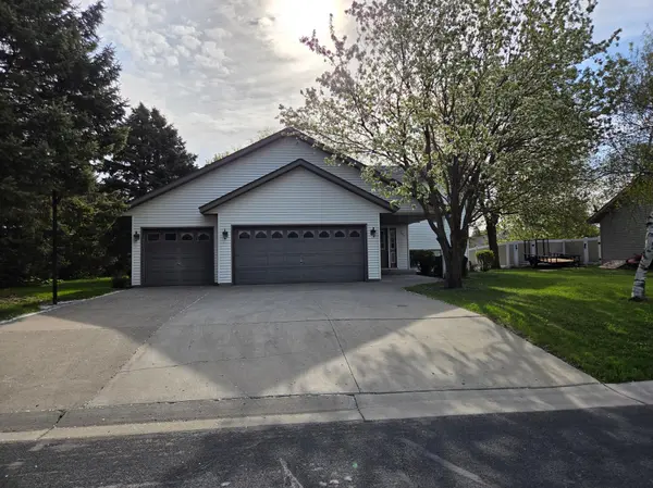 707 W Welco DR, Montgomery, MN 56069
