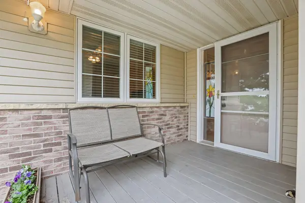 801 White Oak CT, New Brighton, MN 55112