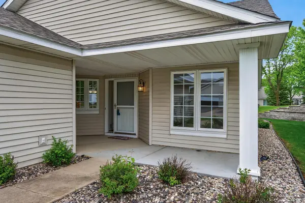 6437 Brook LN, Savage, MN 55378