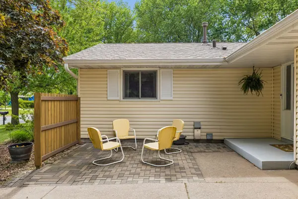 6232 Birchwood RD, Woodbury, MN 55125