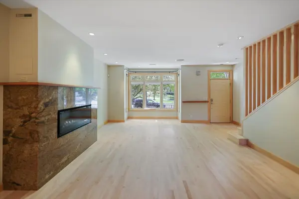 217 Bank ST SE, Minneapolis, MN 55414
