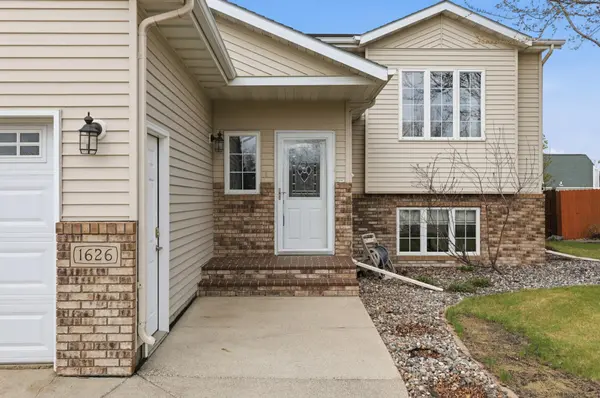 1626 16th ST E, West Fargo, ND 58078