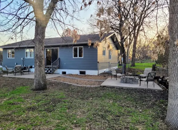 1320 Lori AVE, Detroit Lakes, MN 56501