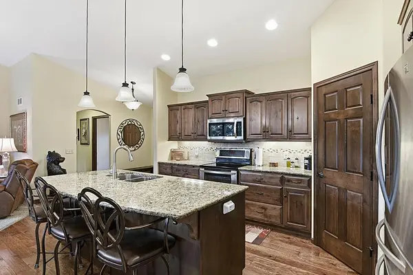 6509 Westwood Pkwy, Saint Cloud, MN 56303