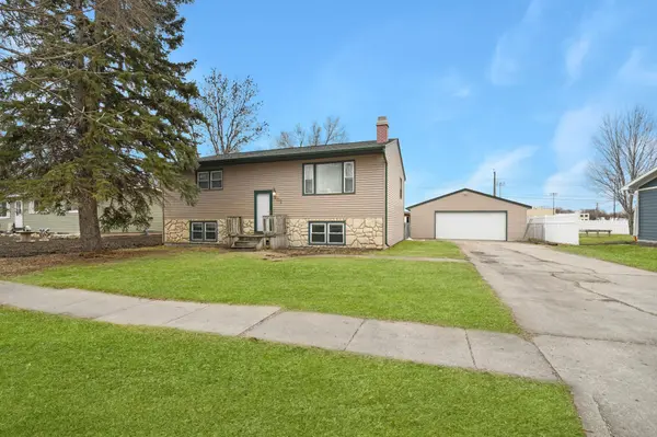 202 5th ST E, West Fargo, ND 58078