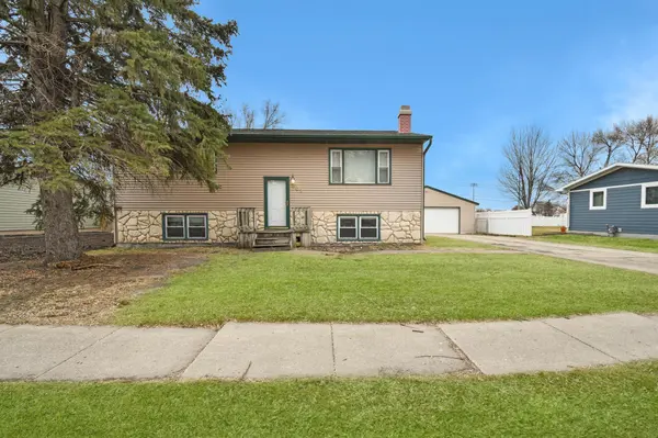 202 5th ST E, West Fargo, ND 58078