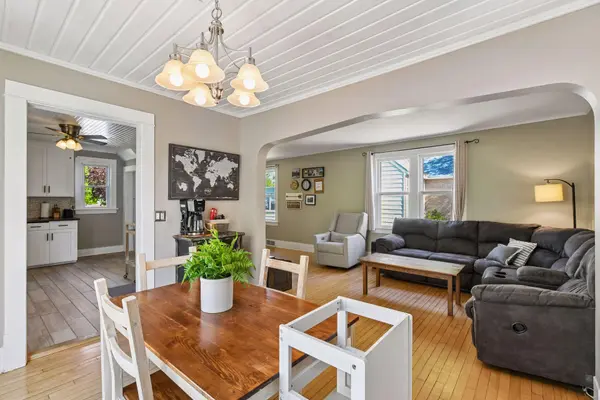 200 17th AVE N, Hopkins, MN 55343