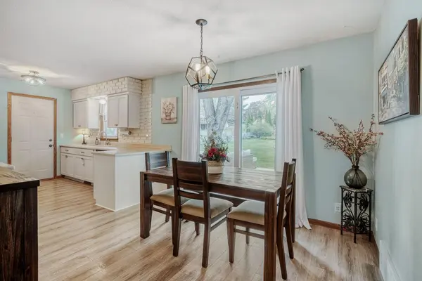6285 137th ST W, Apple Valley, MN 55124