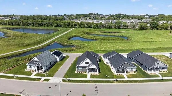 5367 Harvest Lake DR NW, Rochester, MN 55901