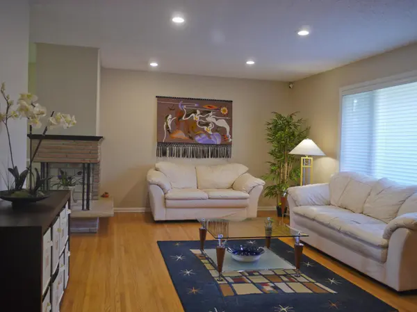 5181 Abercrombie DR, Edina, MN 55439