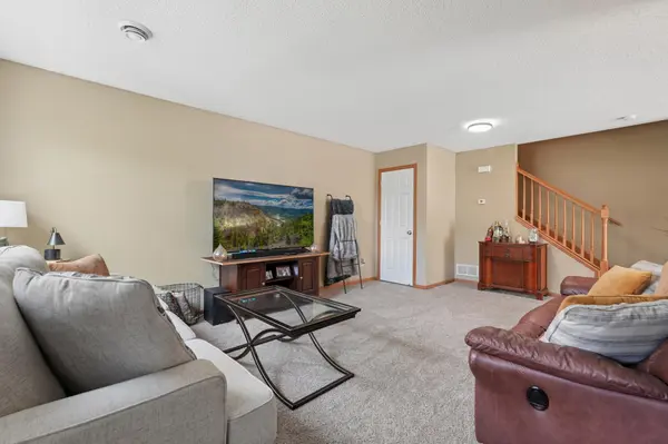4990 149th ST N #2, Hugo, MN 55038
