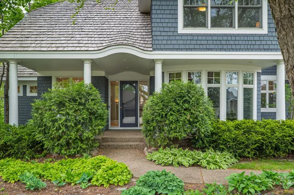 14898 Boulder Pointe RD, Eden Prairie, MN 55347