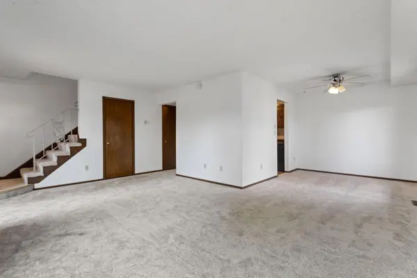 1115 Landmark TRL S, Hopkins, MN 55343