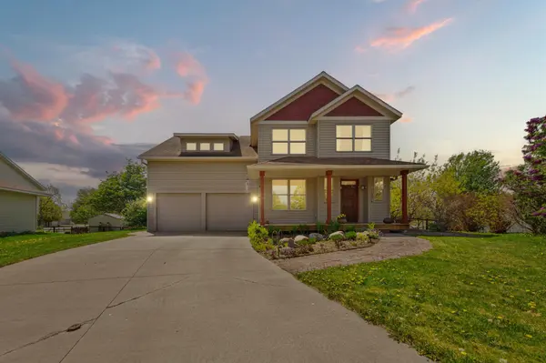 1904 Lake DR, Northfield, MN 55057