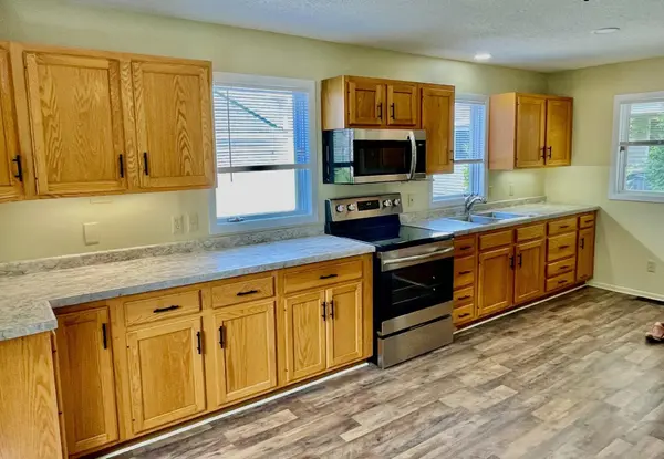 1408 11th AVE NW, Austin, MN 55912