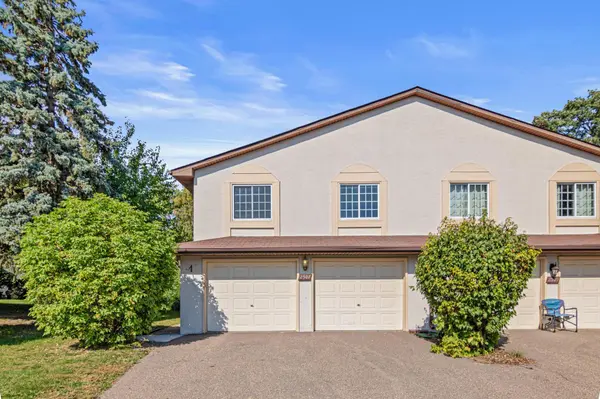 2478 Woodbridge ST,  Roseville,  MN 55113