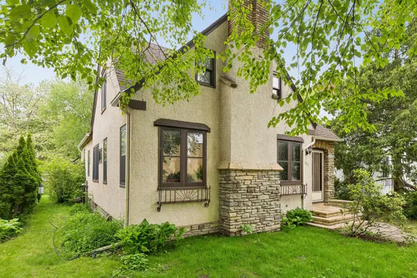 4011 Upton AVE N, Minneapolis, MN 55412