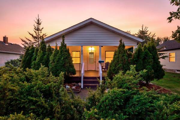 212 4th AVE NE, Cambridge, MN 55008