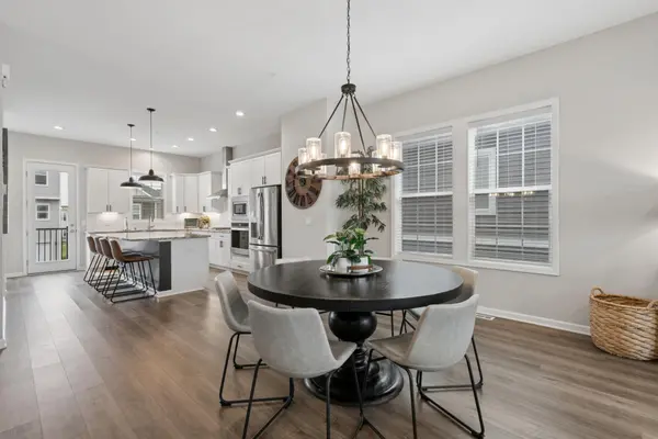 8064 Central Park WAY N, Maple Grove, MN 55369