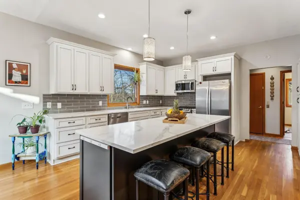 2319 Iverson CT, Lino Lakes, MN 55038