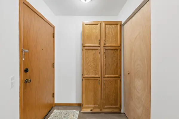 9147 Highway 55 #202, Golden Valley, MN 55427
