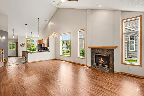 509 Spruce DR, Hudson, WI 54016