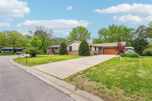14725 Dory CT, Apple Valley, MN 55124